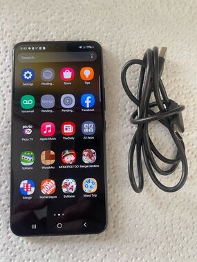 Samsung Galaxy S22, 128gb Unlocked! Smartphone - Black